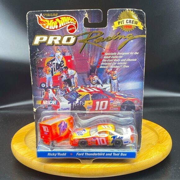 Hotwheels Pro Racing Ricky Rudd NASCAR car and rolling toolbox from 1998 NIOB - Picture 1 of 7